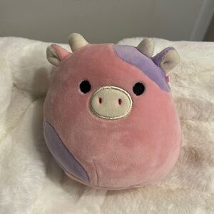 💚4/$20- Squishmallows Patty the Cow 5” (defect maybe)